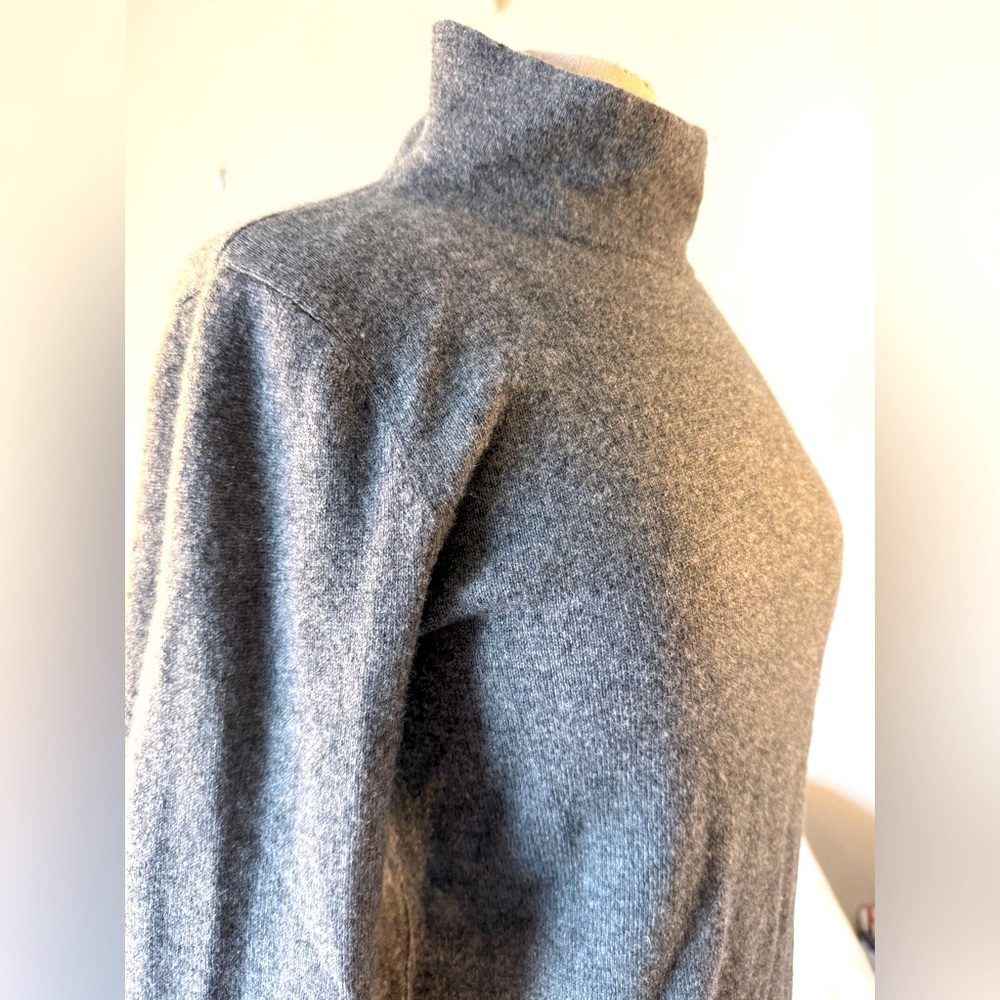Barrow & Grove Women’s Cashmere Mock Turtleneck, M, Dark Gray